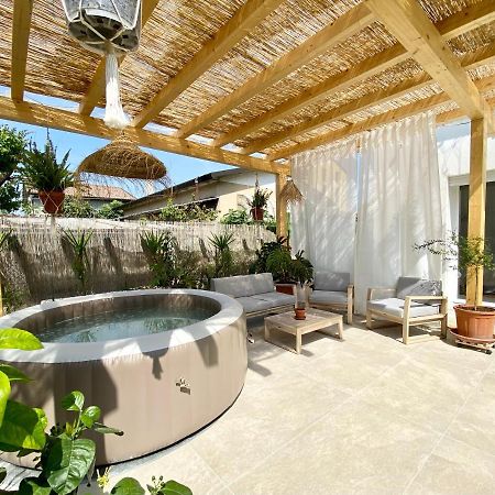 Pathos Guest House クアルト・ダルティーノ エクステリア 写真